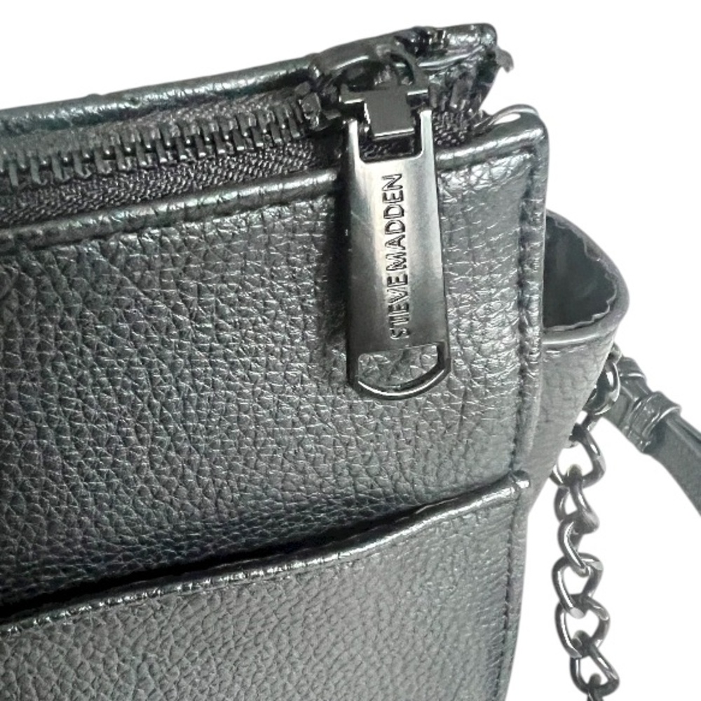 𝐒𝐓𝐄𝐕𝐄 𝐌𝐀𝐃𝐃𝐄𝐍 | BLACK QUILTED CHEVRON CROSSBODY PURSE - Picture 5 of 16